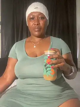 Snapshot of Cardiebae89 chatting on June 5, 2026, 6:52 am Cardiebae89 online show from June 5, 2026, 6:52 am