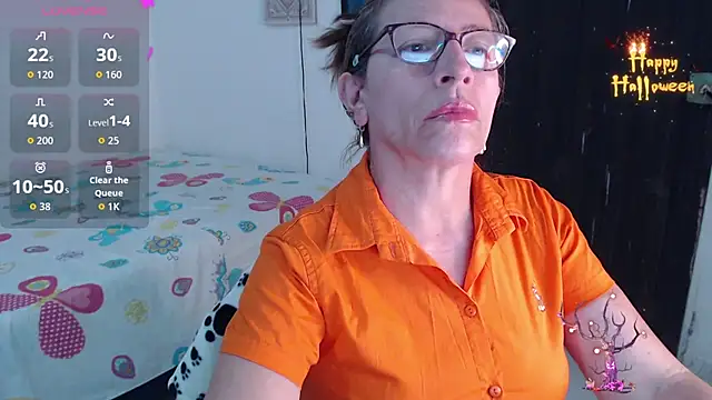 Chayla Ruiz online show from October 10, 2025, 9:14 pm