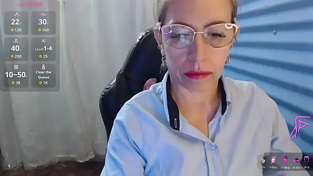 Chayla Ruiz online show from April 27, 2026, 12:25 pm