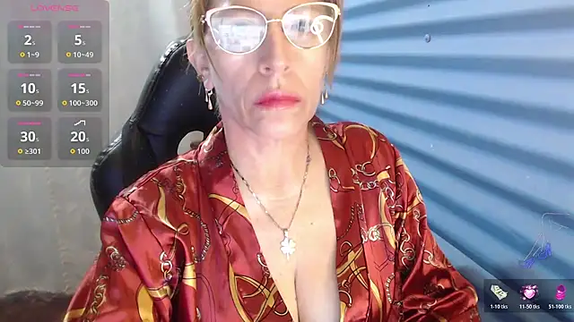Snapshot of Chayla_Ruiz chatting on May 5, 2026, 10:23 am Chayla Ruiz online show from May 5, 2026, 10:23 am