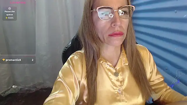 Chayla Ruiz online show from June 13, 2026, 12:36 pm