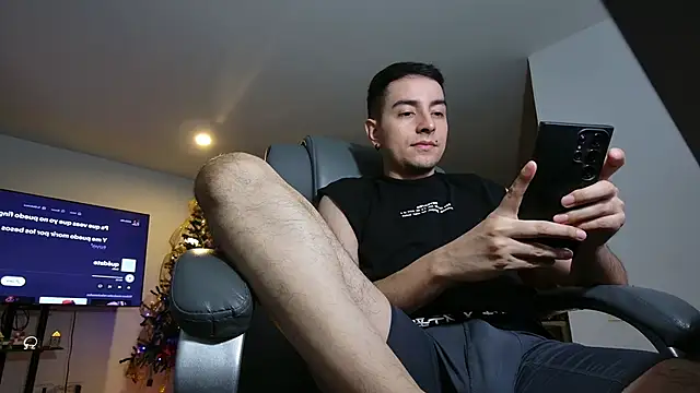 Jhoan saenz online show from December 1, 2025, 2:05 am