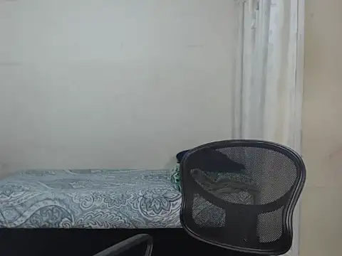 emiliano hottt online show from January 26, 2025, 6:59 am