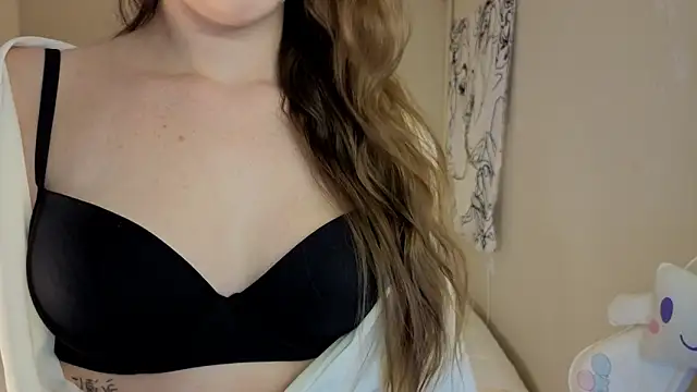 LisaSweetie online show from February 28, 2026, 6:53 pm