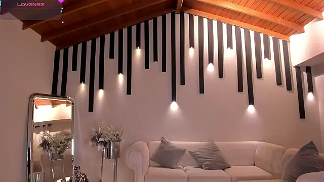 Snapshot of MaryLewis_ chatting on March 15, 2025, 12:02 pm MaryLewis online show from March 15, 2025, 12:02 pm