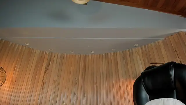 Snapshot of MaryLewis_ chatting on March 18, 2025, 2:48 pm MaryLewis online show from March 18, 2025, 2:48 pm