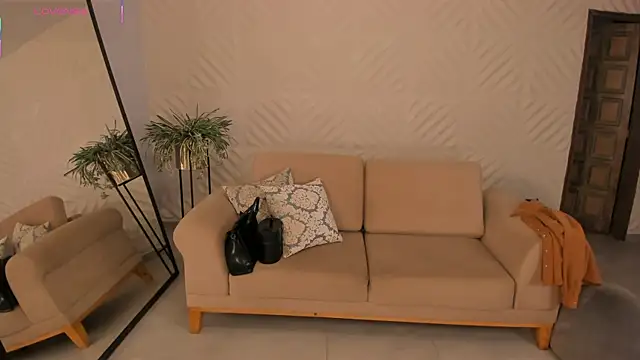 KateSunder online show from June 2, 2026, 12:29 pm