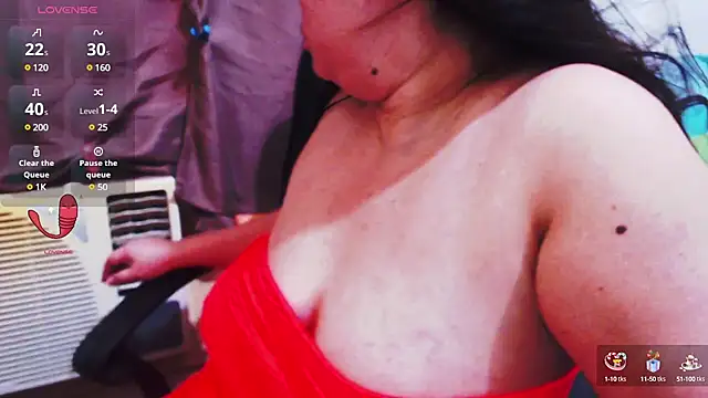 Snapshot of Alliayah_Hollyx chatting on January 2, 2025, 5:46 am Alliayah Hollyx online show from January 2, 2025, 5:46 am