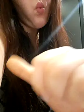 NansyyyaLiannkkaasssssa78 online show from February 16, 2025, 6:43 pm