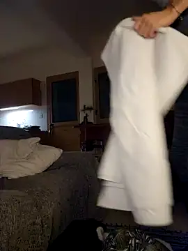 Snapshot of MissMialicious chatting on December 16, 2024, 4:49 pm MissMialicious online show from December 16, 2024, 4:49 pm