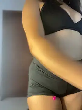 jailyncam  online show from February 14, 2025, 2:23 pm