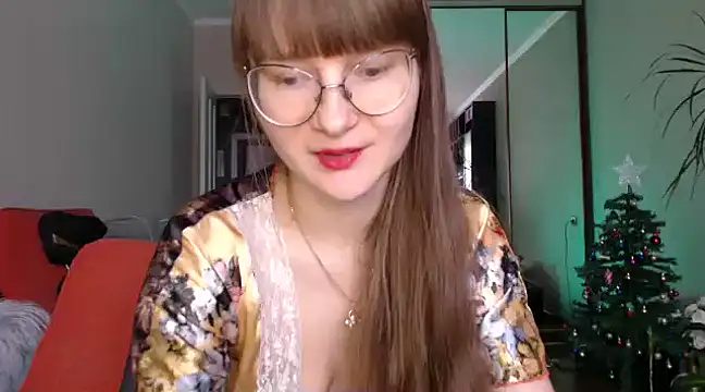 KiraGoldens online show from January 30, 2025, 7:50 am