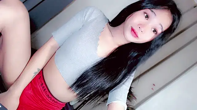 Snapshot of amomentoflust69 chatting on February 5, 2026, 5:45 am amomentoflust69 online show from February 5, 2026, 5:45 am