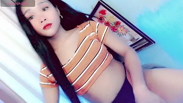Snapshot of amomentoflust69 chatting on May 31, 2026, 1:07 pm amomentoflust69 online show from May 31, 2026, 1:07 pm