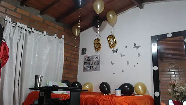 Bigassmommy x online show from March 9, 2025, 2:07 am