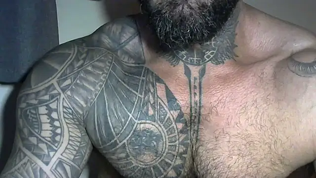 Snapshot of muscle1976 chatting on December 9, 2024, 12:45 am muscle1976 online show from December 9, 2024, 12:45 am