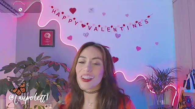 Snapshot of LauPolett chatting on February 15, 2025, 1:31 am LauPolett online show from February 15, 2025, 1:31 am