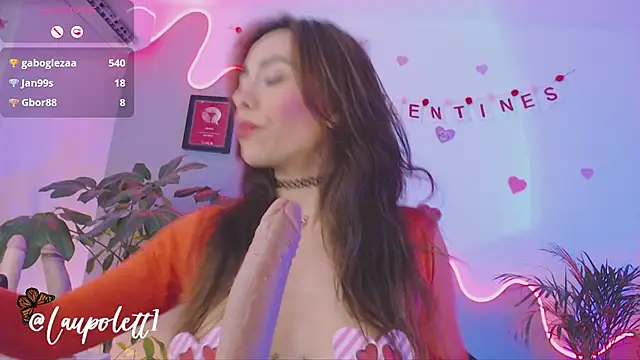 Snapshot of LauPolett chatting on February 15, 2025, 4:36 am LauPolett online show from February 15, 2025, 4:36 am