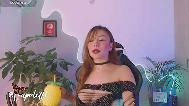 Snapshot of LauPolett chatting on October 12, 2025, 1:59 am LauPolett online show from October 12, 2025, 1:59 am