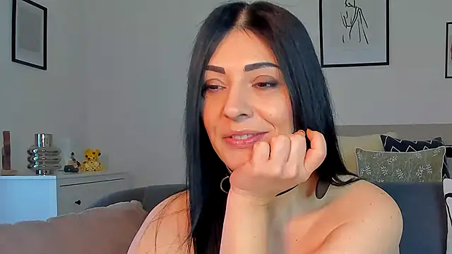 Snapshot of AryaSummersReal chatting on March 3, 2025, 2:04 pm AryaSummersReal online show from March 3, 2025, 2:04 pm