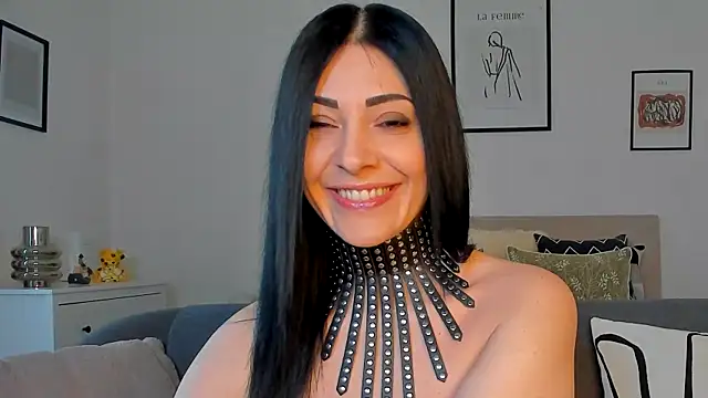 Snapshot of AryaSummersReal chatting on March 4, 2025, 8:24 am AryaSummersReal online show from March 4, 2025, 8:24 am