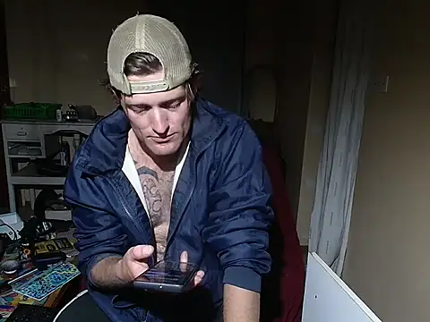 Snapshot of the-billy-blue chatting on July 15, 2026, 8:58 pm the-billy-blue online show from July 15, 2026, 8:58 pm