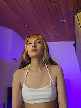 lola vlad online show from May 9, 2026, 11:32 pm