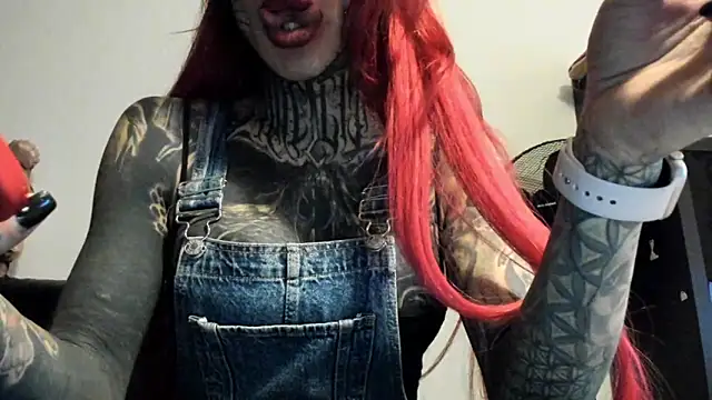 tamarapervert online show from February 15, 2025, 8:43 pm