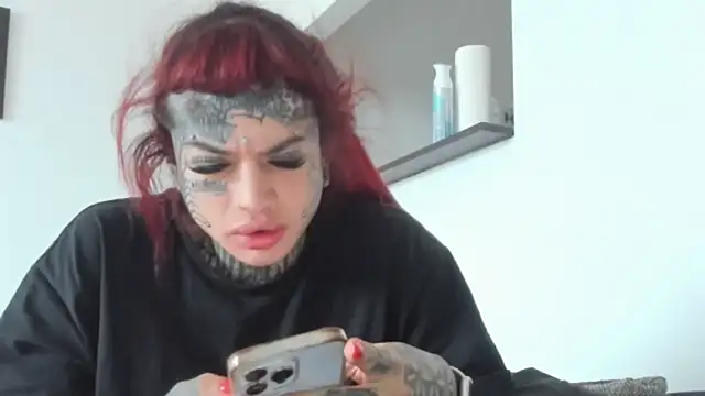 tamarapervert online show from November 16, 2025, 1:06 pm