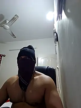 kaizercool1 online show from February 7, 2025, 3:23 am