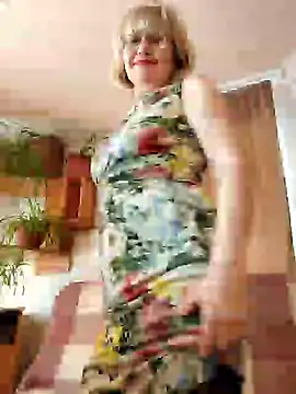 Snapshot of IrmaRose chatting on March 8, 2025, 7:38 am IrmaRose online show from March 8, 2025, 7:38 am