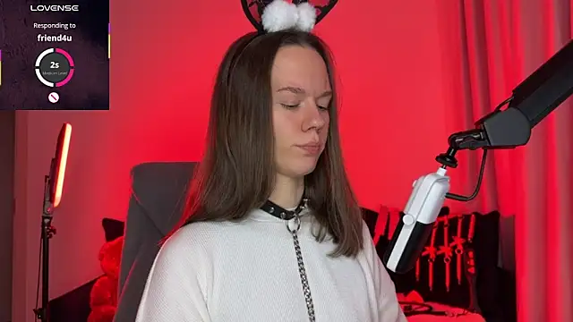 DivineBite online show from October 30, 2025, 5:02 pm