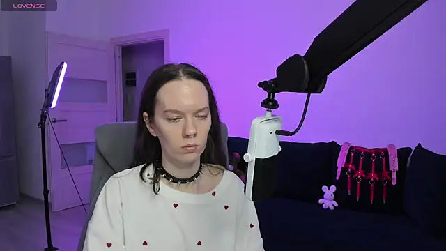 DivineBite online show from February 20, 2026, 2:39 pm