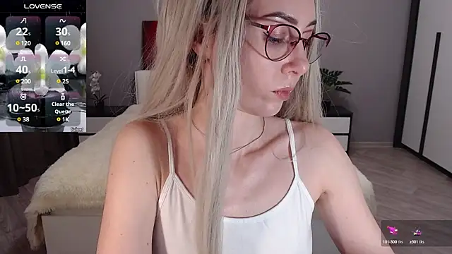 VictoriaTiger online show from February 20, 2025, 2:02 pm