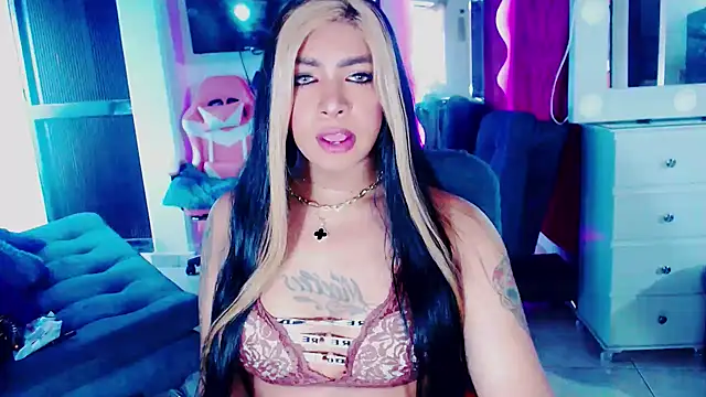 Snapshot of violet_bigcock774 chatting on October 19, 2025, 12:39 pm violet bigcock774 online show from October 19, 2025, 12:39 pm