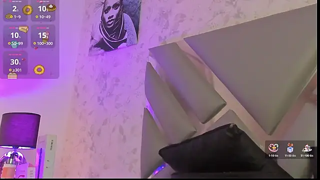 EmilyyRosee  online show from March 14, 2026, 11:43 pm