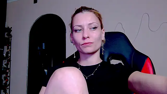 karo123421 online show from November 2, 2025, 9:06 pm