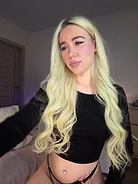 xDinnax online show from February 11, 2025, 2:02 pm