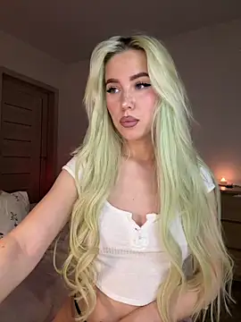 xDinnax online show from February 12, 2025, 4:33 pm