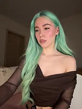 xDinnax online show from March 19, 2025, 5:28 pm