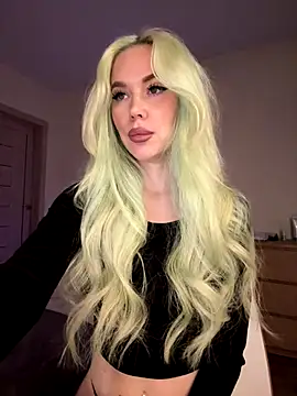 xDinnax online show from September 26, 2025, 3:49 pm