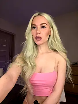 xDinnax online show from September 28, 2025, 1:05 pm