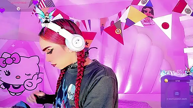LeyXandrabraz online show from June 15, 2026, 8:22 pm