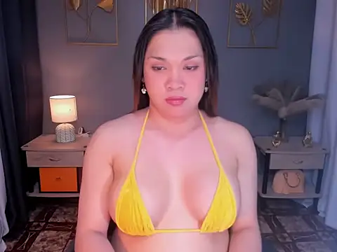 Snapshot of MaxeneCullens chatting on March 1, 2025, 6:57 am MaxeneCullens online show from March 1, 2025, 6:57 am