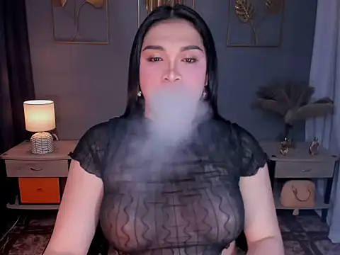 Snapshot of MaxeneCullens chatting on September 12, 2025, 6:35 am MaxeneCullens online show from September 12, 2025, 6:35 am