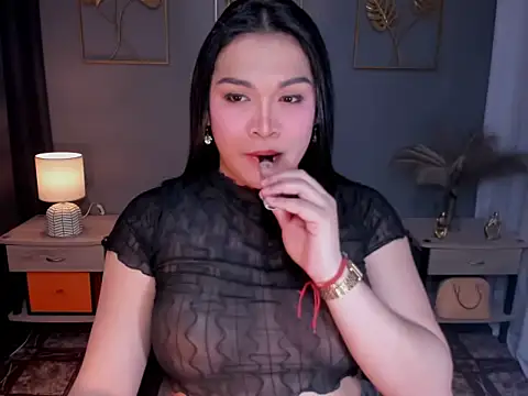 Snapshot of MaxeneCullens chatting on September 21, 2025, 5:31 am MaxeneCullens online show from September 21, 2025, 5:31 am