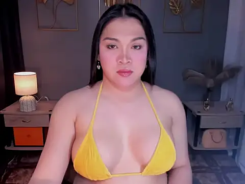 Snapshot of MaxeneCullens chatting on September 24, 2025, 4:49 am MaxeneCullens online show from September 24, 2025, 4:49 am