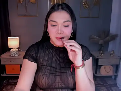 Snapshot of MaxeneCullens chatting on September 26, 2025, 4:49 am MaxeneCullens online show from September 26, 2025, 4:49 am