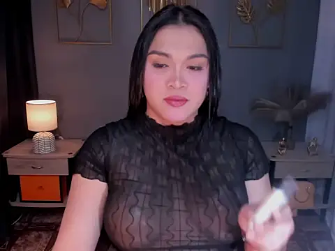 Snapshot of MaxeneCullens chatting on October 4, 2025, 6:55 am MaxeneCullens online show from October 4, 2025, 6:55 am