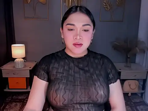 Snapshot of MaxeneCullens chatting on November 10, 2025, 10:25 am MaxeneCullens online show from November 10, 2025, 10:25 am